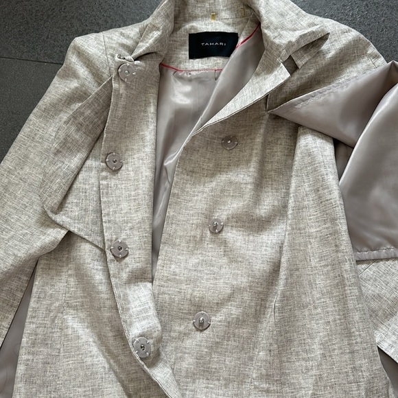 Tahari jacket - Picture 7 of 8